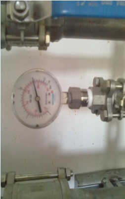 氮气，混合气，氢气低压管路打压1•26MPa